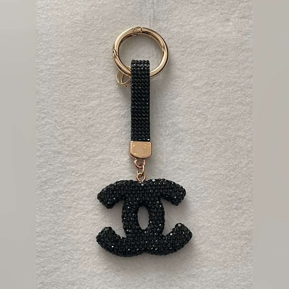 Fashion Interlocking Double C Design Keychain - Black
